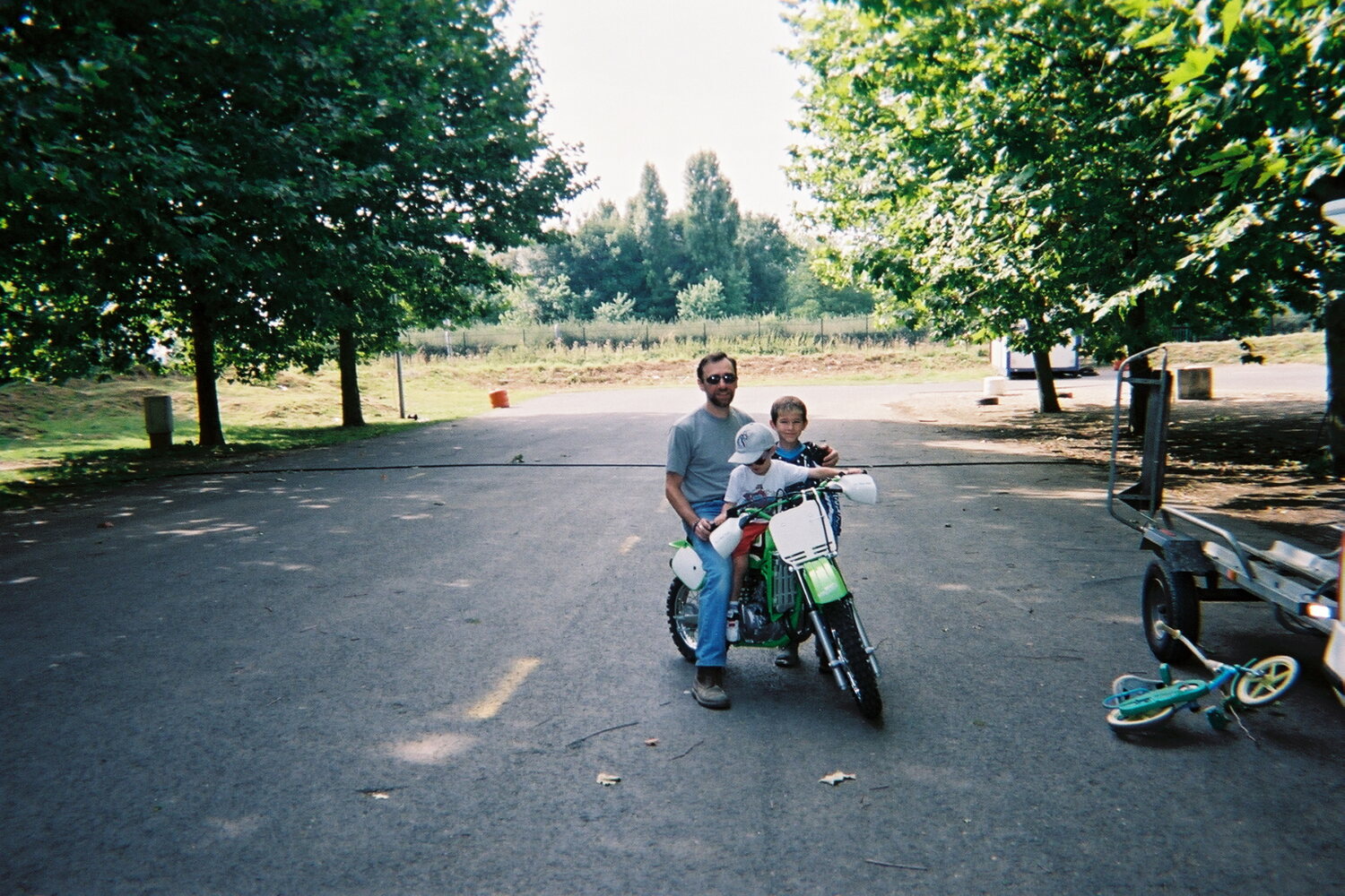 Lucas enfant au terrain de Machery